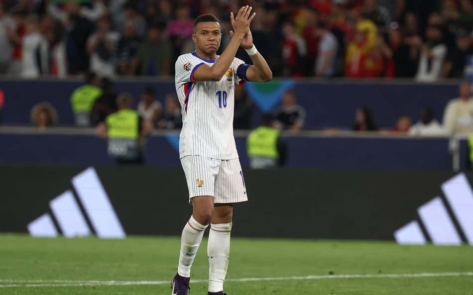 Mbappé tem quase o dobro de gols que todos os atacantes do Brasil juntos; ausência de Neymar pesa