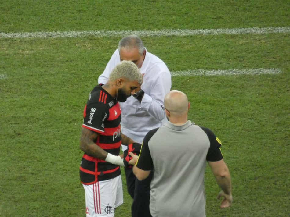 Tite ao lado de Gabigol no Flamengo (Foto: Lucas Bayer/Lance!)