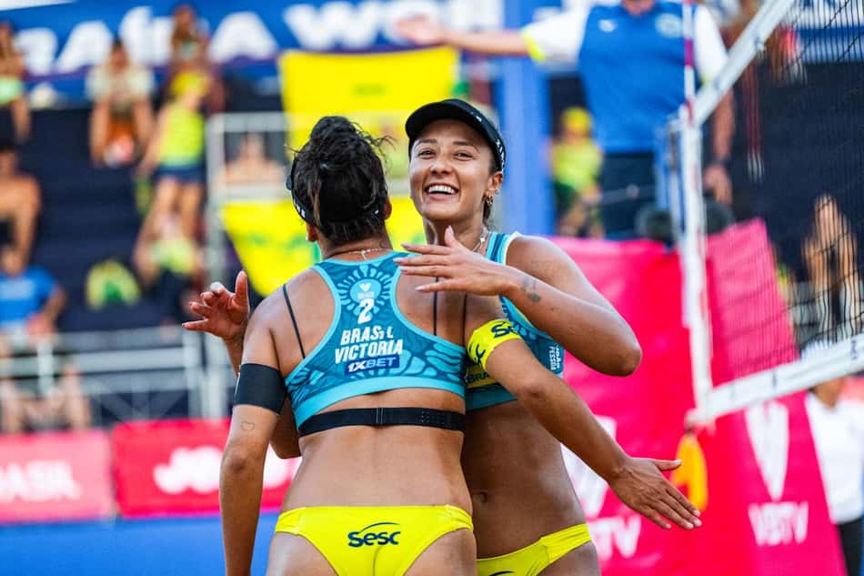 Thamela e Victoria no Elite 16 de João Pessoa 2026 (Foto: Volleyball World)