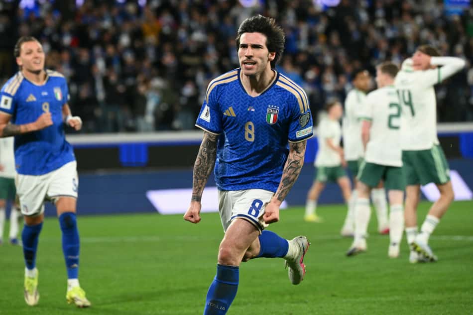 Tonali comemora gol marcado pela Itália sobre a Irlanda do Norte