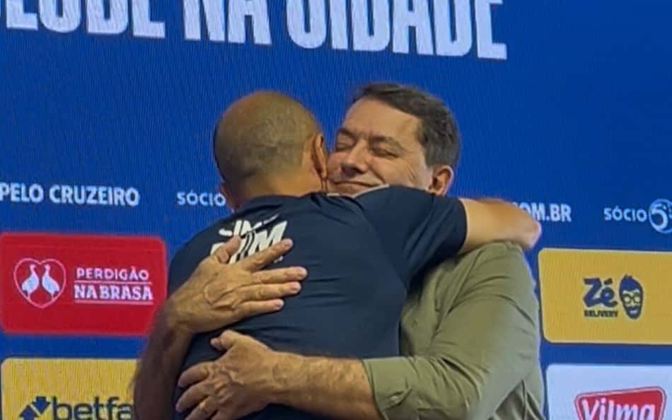 Leonardo Jardim traiu o Cruzeiro? Técnico cita Pedro Lourenço em apresentação no Flamengo