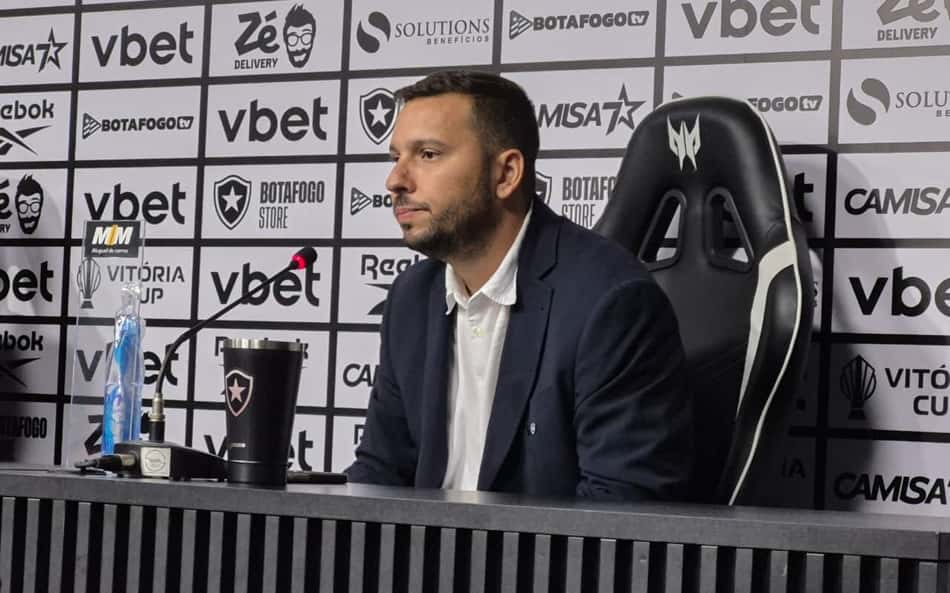 Alessandro Brito lamenta eliminação do Botafogo na Libertadores, mas aponta confiança interna