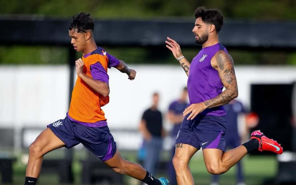 Corinthians acerta saída de zagueiro da base para o Athletico-PR