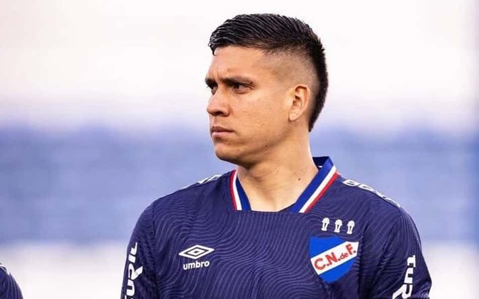Julián Millán em ação pelo Nacional do Uruguai (Foto: Divulgação)