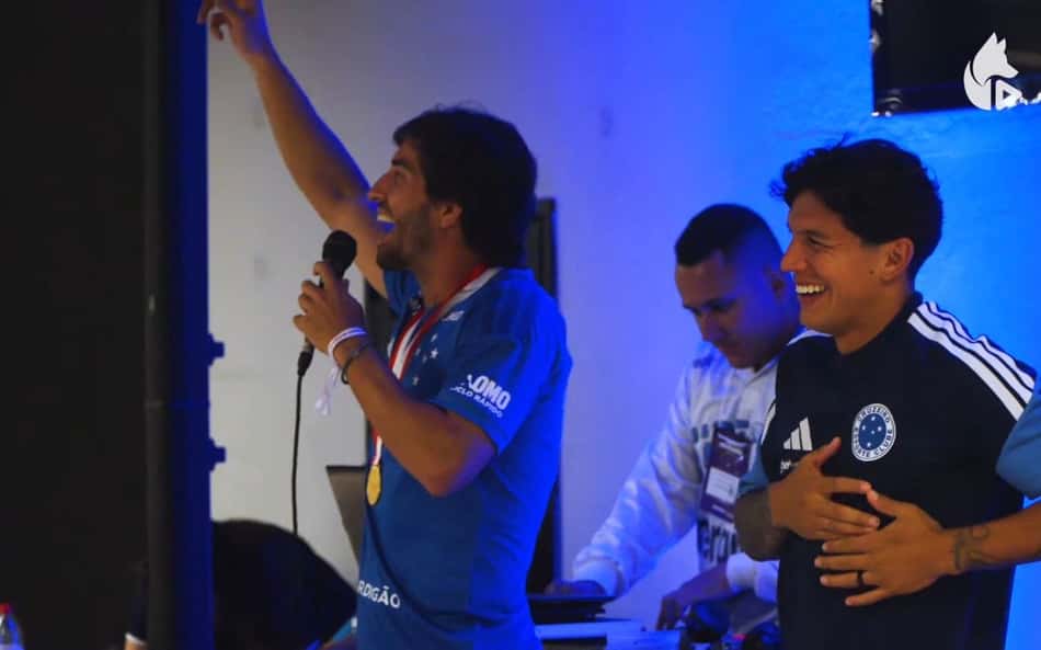 Lucas Silva e Lucas Romero (Foto: Reprodução TV Cruzeiro)