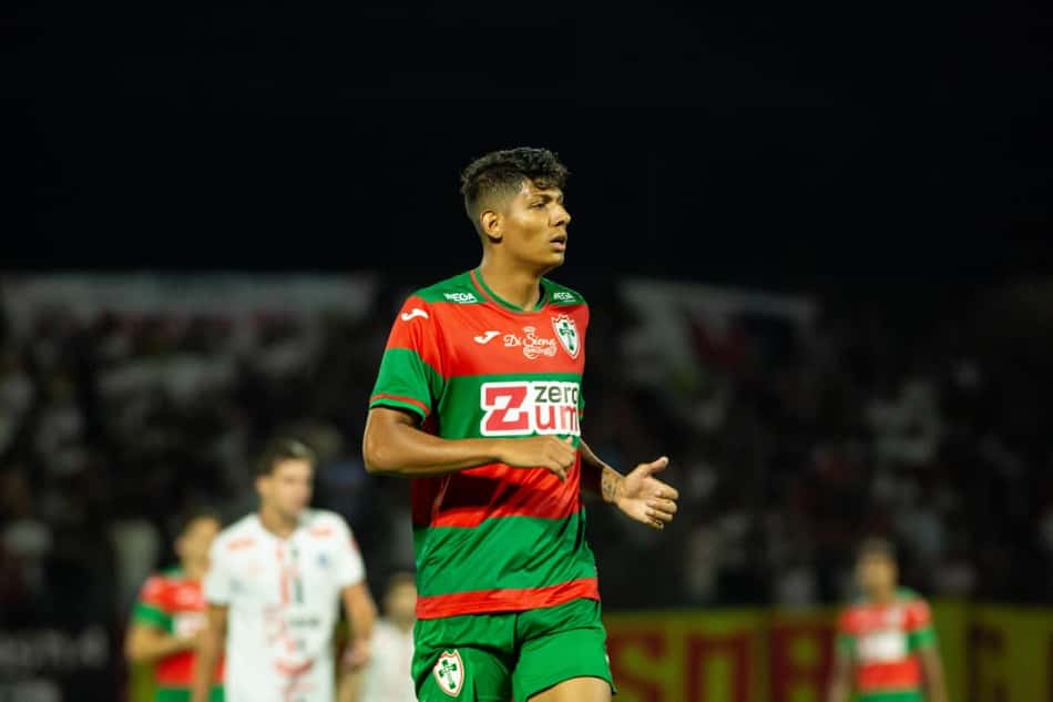 Zé Vitor se destacou no Paulistão (Foto: Divulgação/ Portuguesa)
