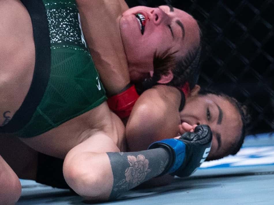 Bia Mesquita em vitória no UFC Vegas 114 (Foto: Reprodução/UFC Brasil)