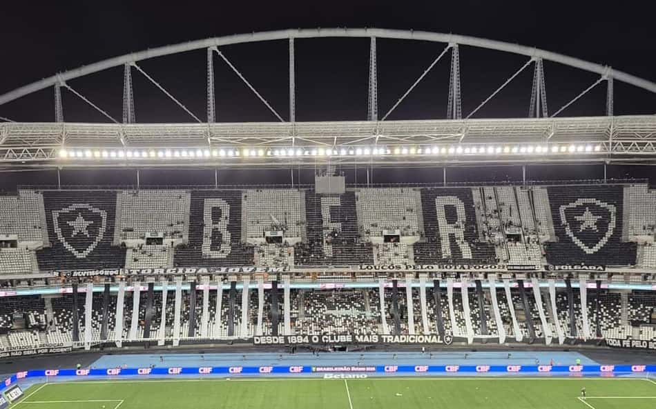 Botafogo e Corinthians se enfrentam pelo Brasileirão Feminino; veja titulares