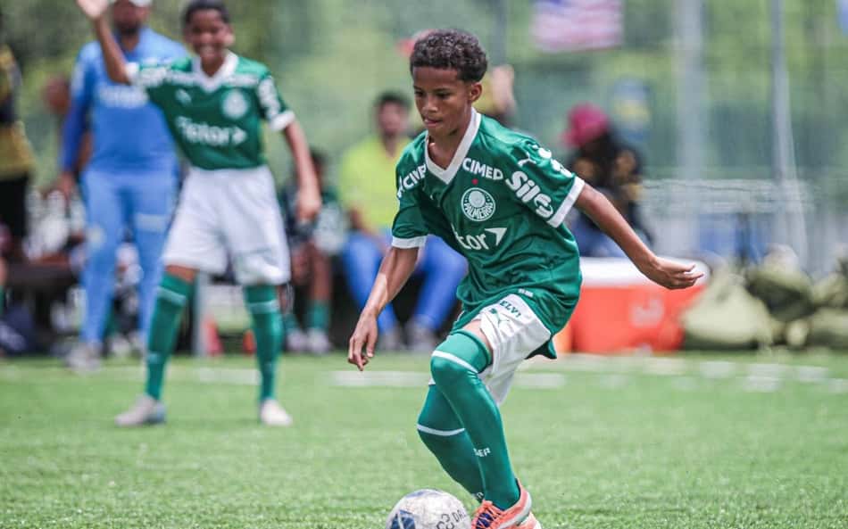 Espanhóis destacam joia do Palmeiras sub-12: 'O novo Endrick'