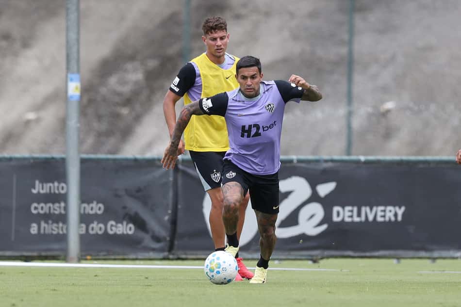 dudu treinamento cidade do galo (Foto: Pedro Souza / Atlético)