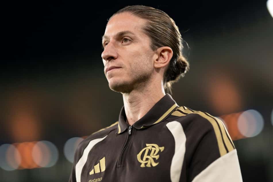 Filipe Luís na vitória do Flamengo sobre o Madureira pela semifinal do Carioca (Foto: Jorge Rodrigues/AGIF/Gazeta Press)