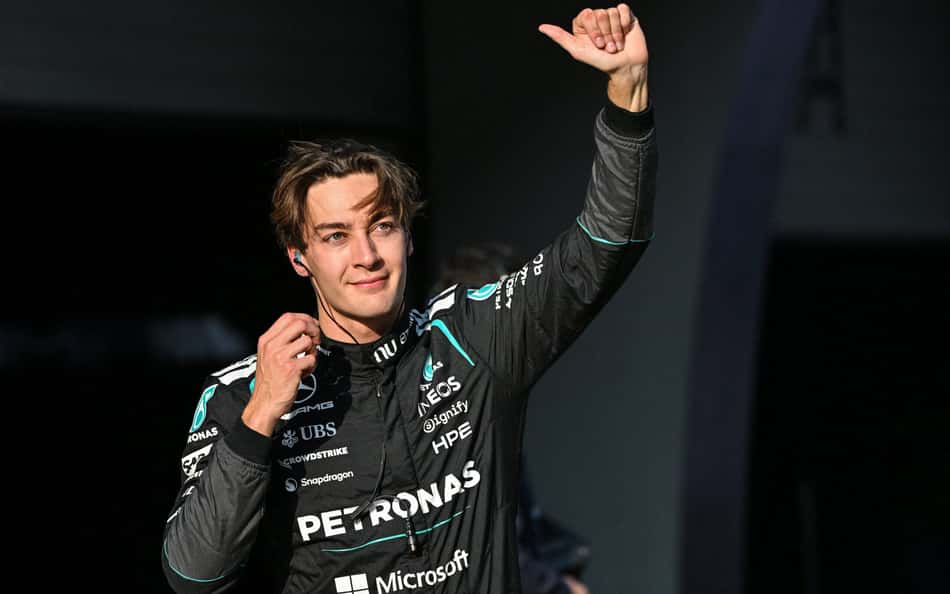 George Russell no GP da China pela F1 2026 (Foto: HECTOR RETAMAL / AFP)