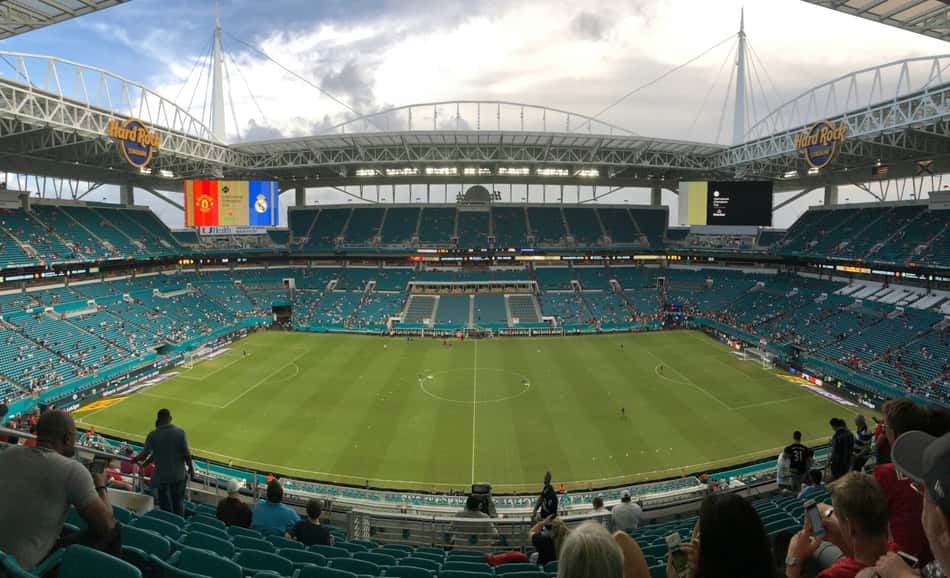 Foto do Hard Rock Stadium, em Seatle, nos Estados Unidos, estádio que o Brasil encara a Escócia na Copa do Mundo.