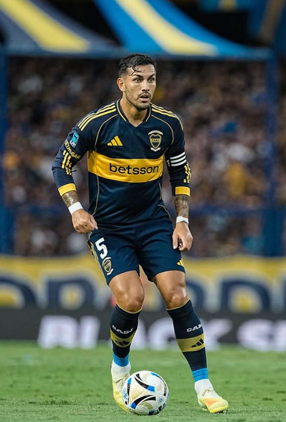 Paredes, jogador do Boca, adversário do Cruzeiro na Libertadores (Foto: Divulgação/Boca Juniors)