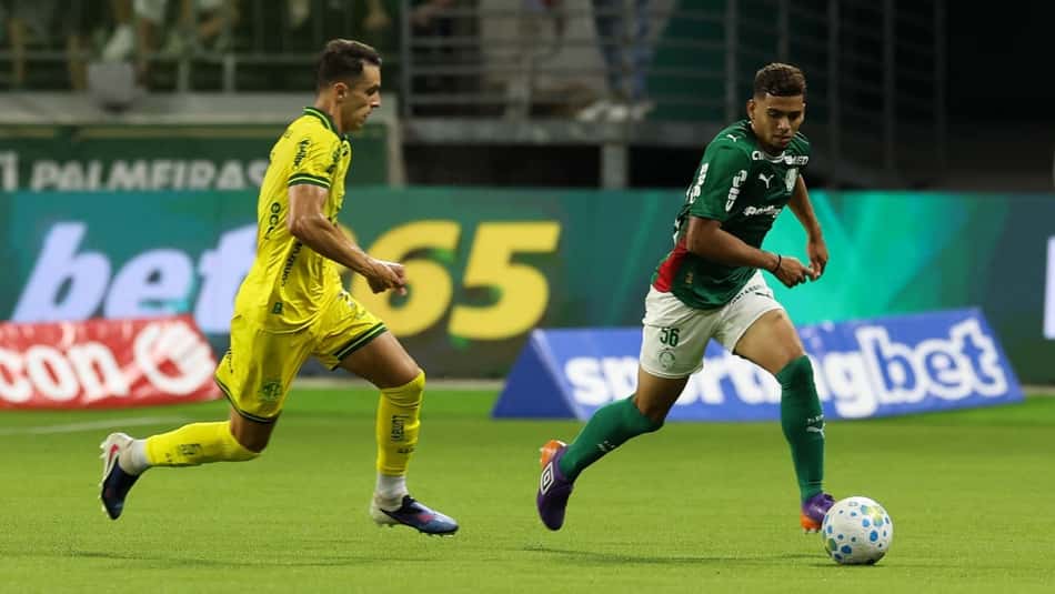 Arthur lateral Palmeiras