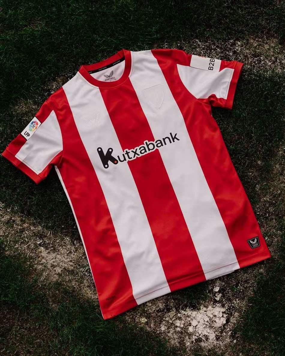 La Liga realiza rodada com camisas retrô