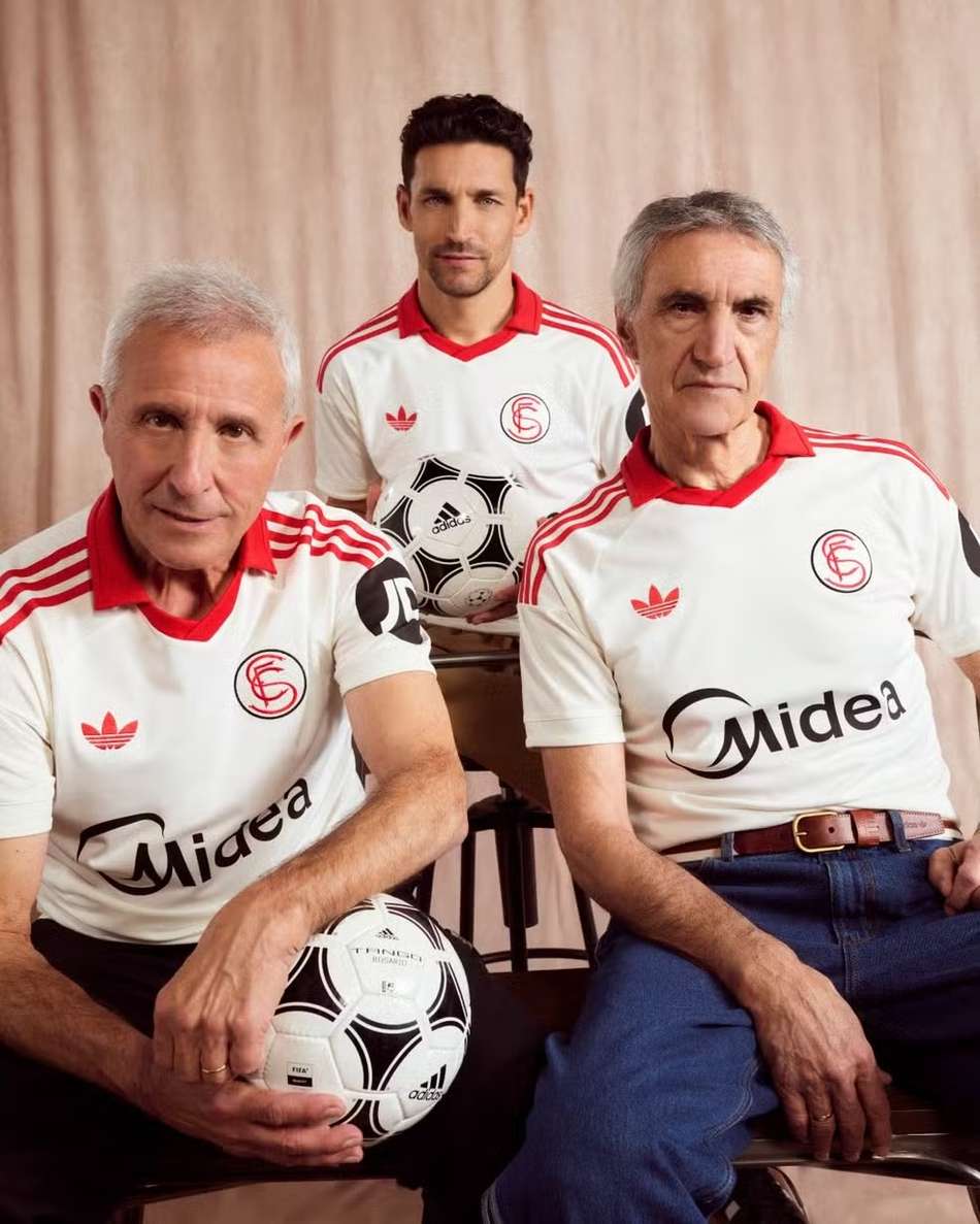 La Liga realiza rodada com camisas retrô