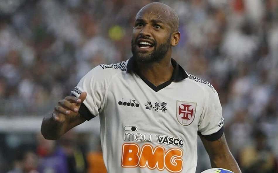 Fellipe Bastos detalha relação com o Vasco e avalia cenário do clube