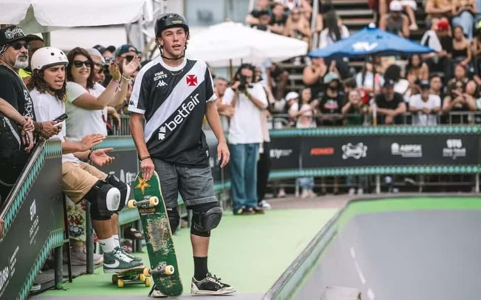 Keegan Palmer compete usando a camisa do Vasco no STU Rio