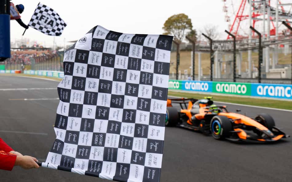Após problemas, atual campeã da F1 volta ao pódio no GP do Japão
