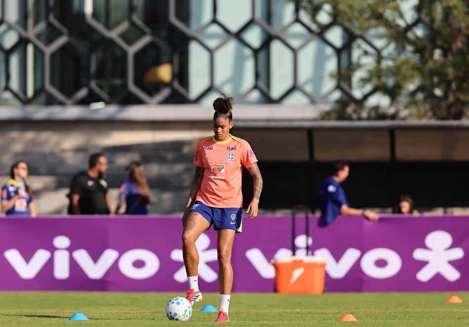 Tarciane durante treino da Seleção Brasileira feminina no México. (Foto: Lívia Villas Boas/CBF)