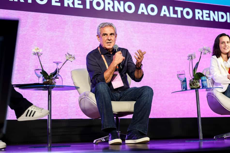 José Roberto Guimarães durante o Fórum Mulher no Esporte, do COB