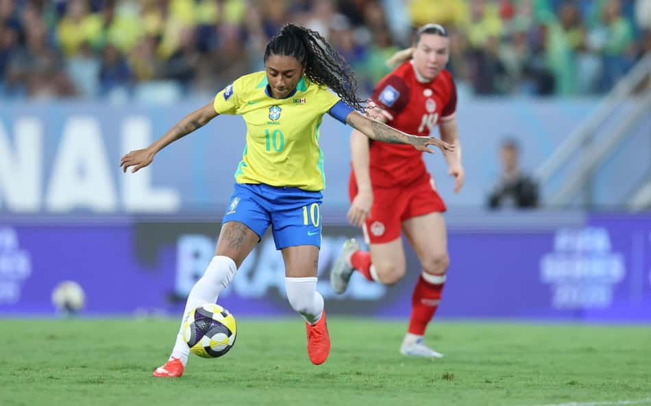 Kerolin durante partida contra o Canadá pelo FIFA Series, na Arena Pantanal Créditos: Lívia Villas Boas/CBF