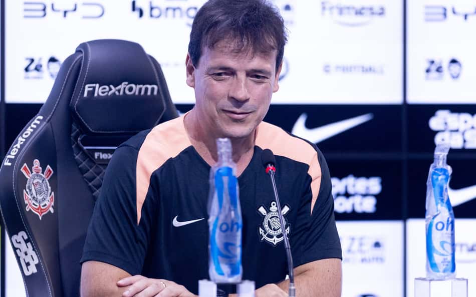 Diniz aposta em confiança e atitude para Corinthians retomar vitórias