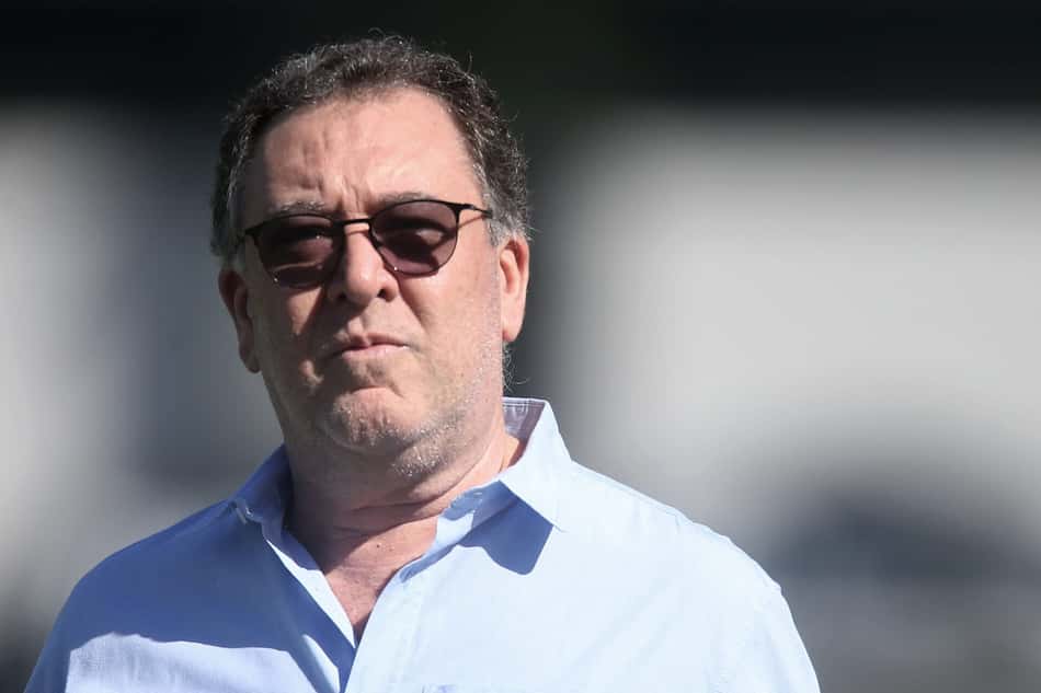 O presidente Marcelo Teixeira durante treino do Santos