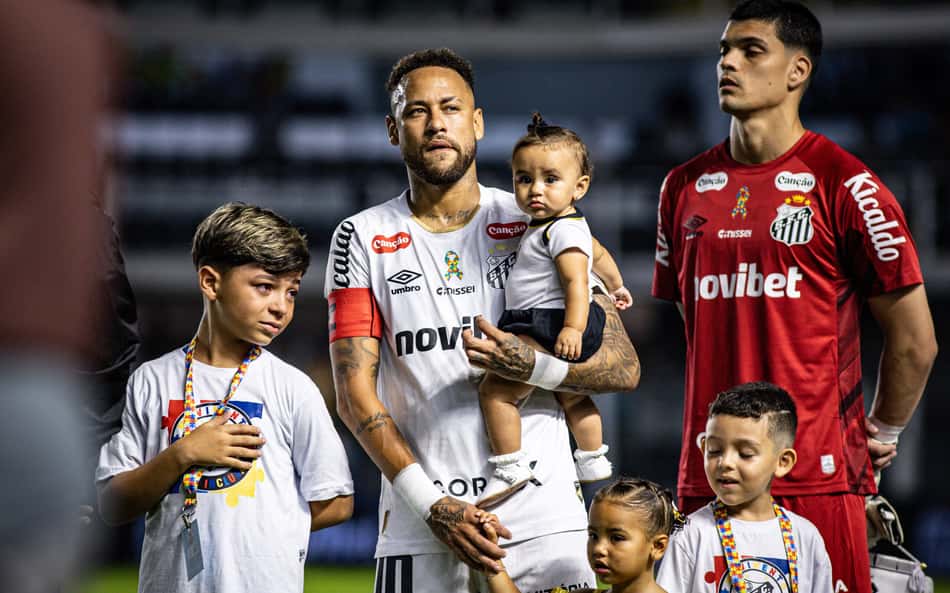 Cuca celebra vitória do Santos contra Remo e comenta Neymar como armador do time