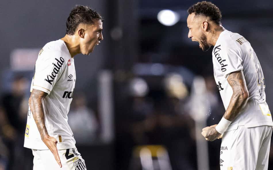 Neymar reclama de cartão amarelo na vitória do Santos: "Acordou meio de chico"