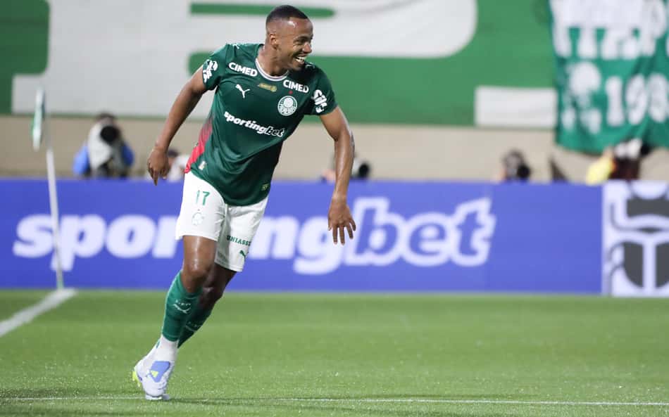 Marlon Freitas brilha, Palmeiras vence o Grêmio e mantém vantagem na liderança do Brasileirão; veja os gols