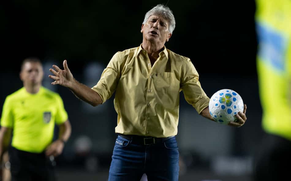 Foto de Renato Gaúcho no Rio durante jogo do Vasco na Argentina gera críticas: 'Ridículo'