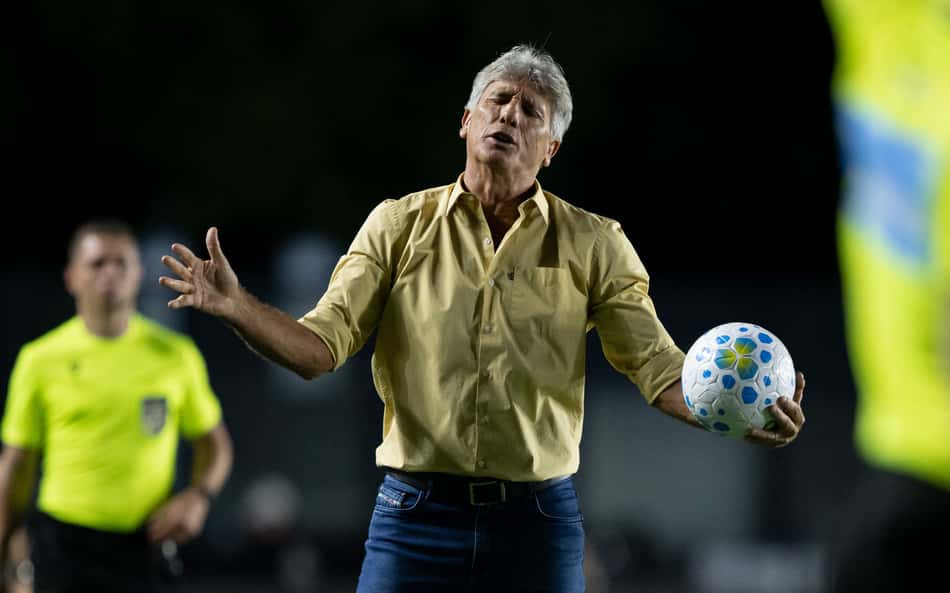 Conmebol investiga Renato Gaúcho por ausência em jogo do Vasco na Sul-Americana