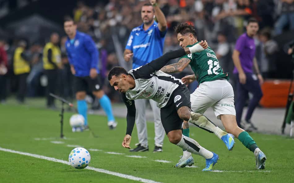 VÍDEO: Corinthians sofre nova expulsão contra o Palmeiras após agressão de Matheuzinho