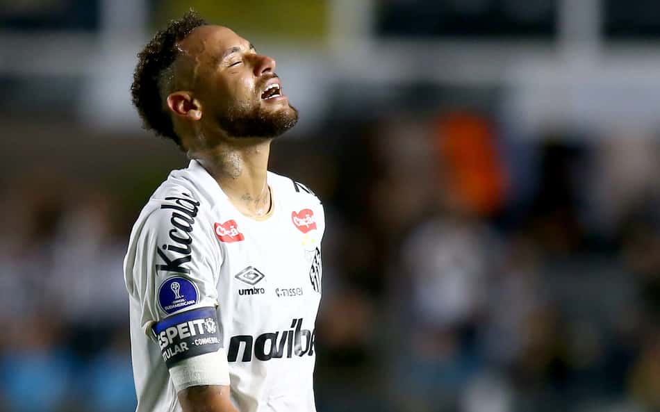 Neymar responde torcedor após empate do Santos e desabafa: "Tem limite"