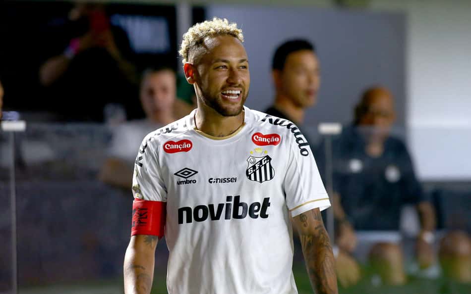 Com Neymar, Santos divulga lista de relacionados para duelo com o San Lorenzo
