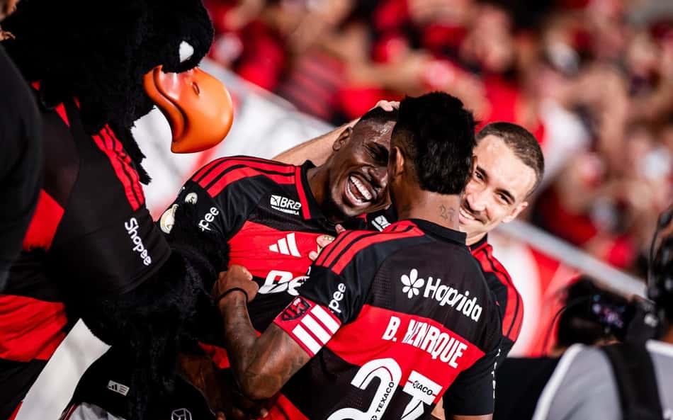 Melhores momentos: em jogo de golaços, Flamengo bate o Vitória pela Copa do Brasil