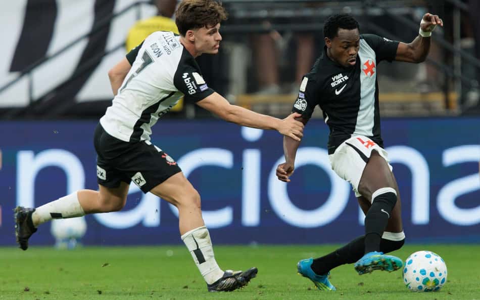 Atitude do Corinthians após vitória contra o Vasco viraliza: 'Se fosse o contrário'