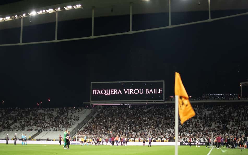 Corinthians é denunciado no STJD por atrasos, arbitragem e provocação contra o Vasco