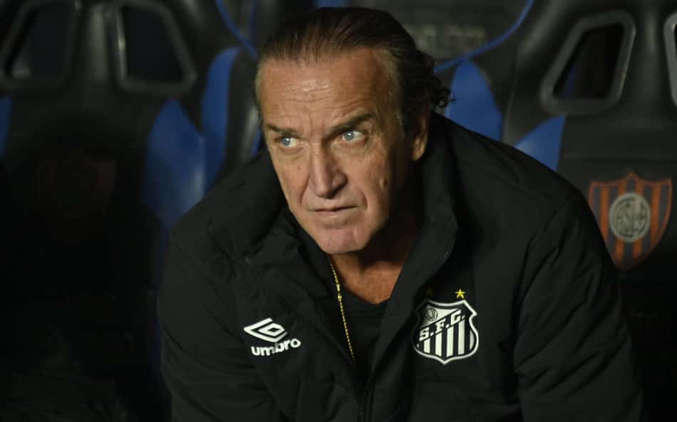 Cuca diz que Santos agora precisa de 100% de aproveitamento para seguir na Sul-Americana