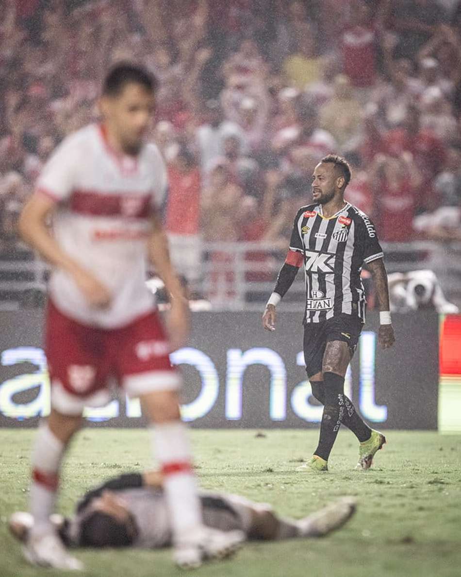 Neymar participou da eliminação do Santos na Copa do Brasil para o CRB. (Foto: Raul Baretta/ Santos FC)