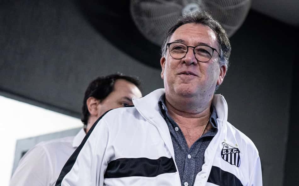 Teixeira não vê 'relação política' com NR Sports e fala sobre dívidas do Santos
