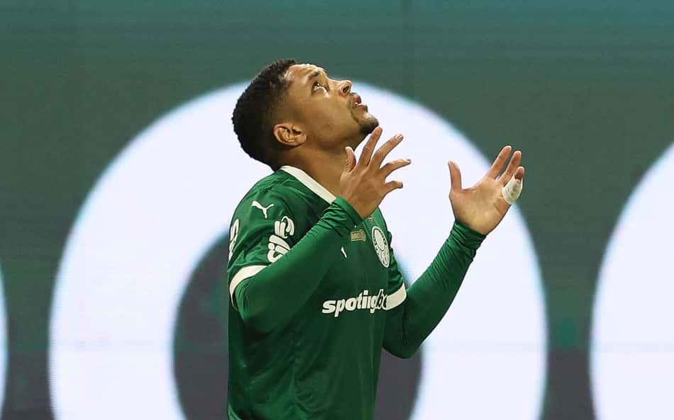 Vitor Roque comemora gol pelo Palmeiras (Foto: Cesar Greco/Palmeiras/by Canon)