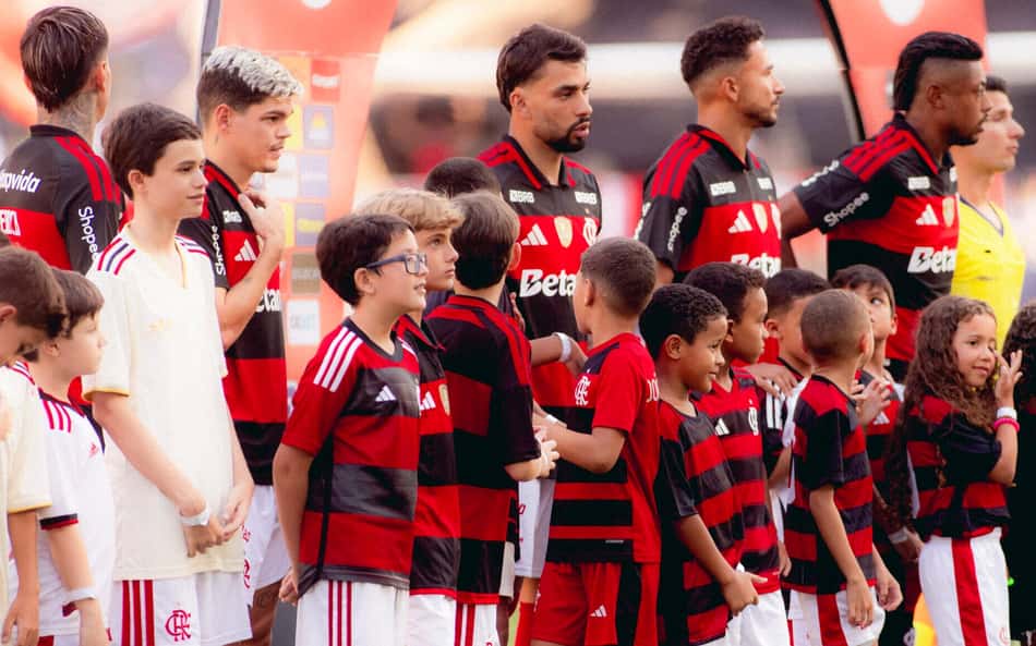 Flamengo divulga lista de inscritos na Libertadores 2026