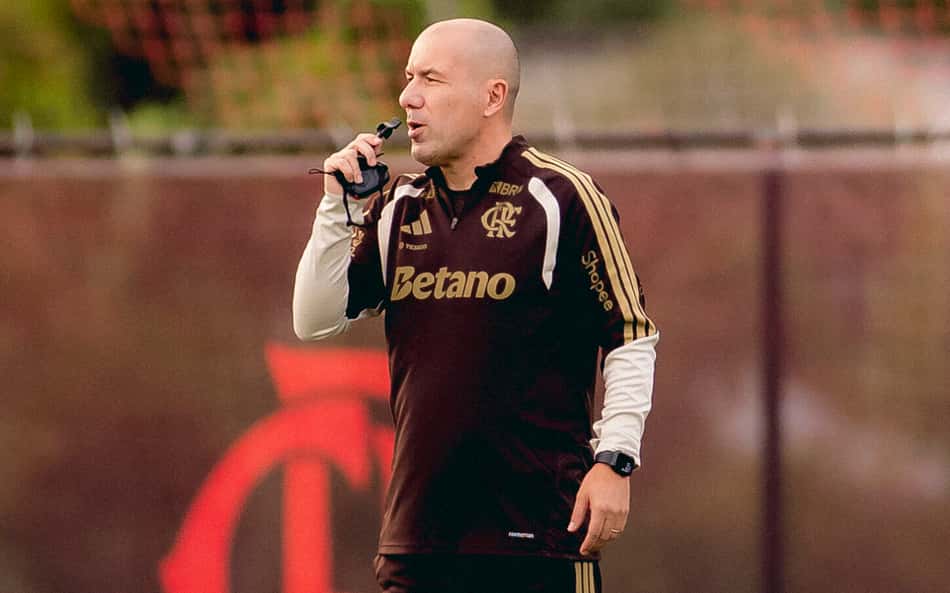Leonardo Jardim destaca jogador preterido por Filipe Luís no Flamengo: 'Diferente'
