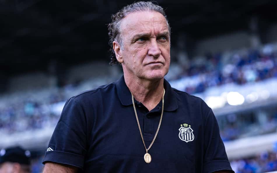 Torcida do Santos manda recado a Cuca após derrota para o Fluminense