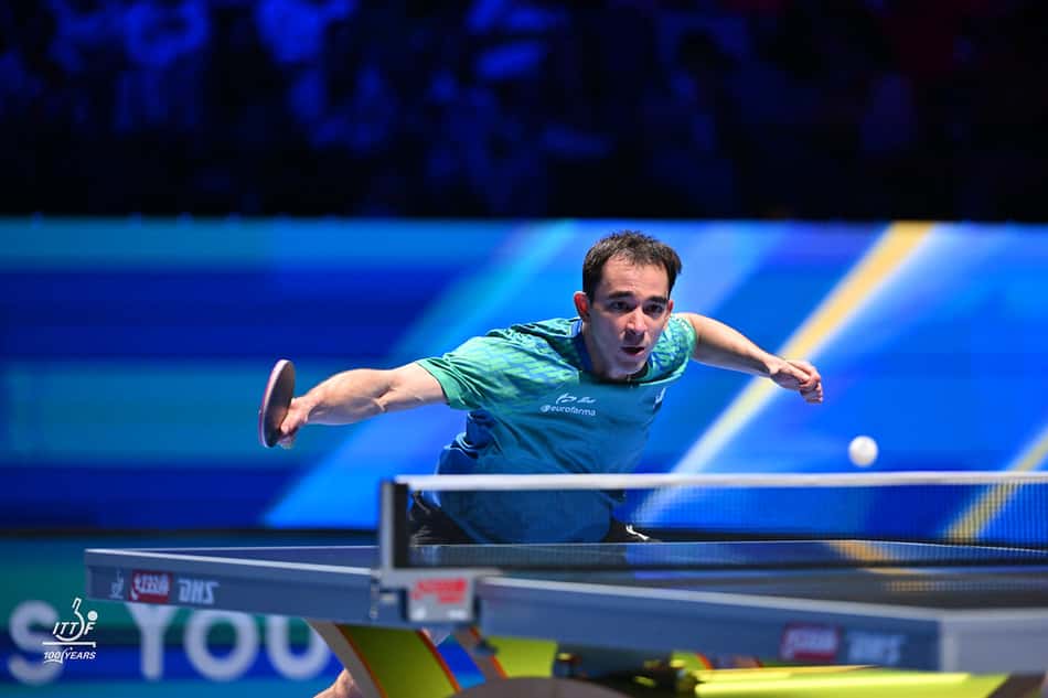 Hugo Calderano em uma das vitórias na Copa do Mundo em Macau (Foto: Divulgação/ITTF)