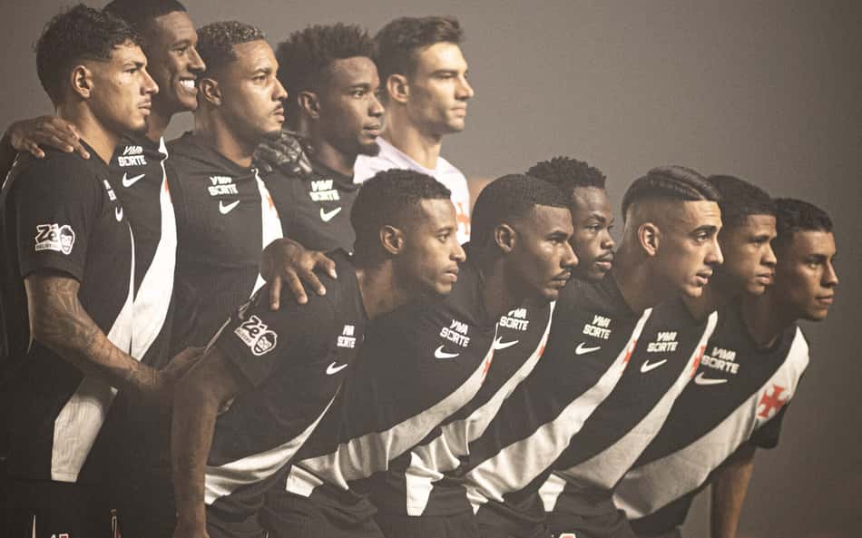 Torcedores do Vasco criticam titular contra o São Paulo: 'Errando tudo'