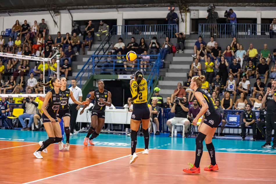 Praia Clube x Sesc Flamengo pela semifinal da Superliga Feminina 25/26 (Foto: Bruno Cunha)